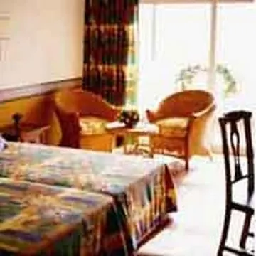 Hotel Occidental Grand 4*